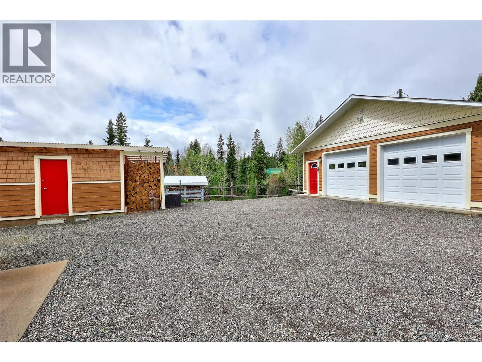 3848 RAINBOW/3861 WATER ST Drive