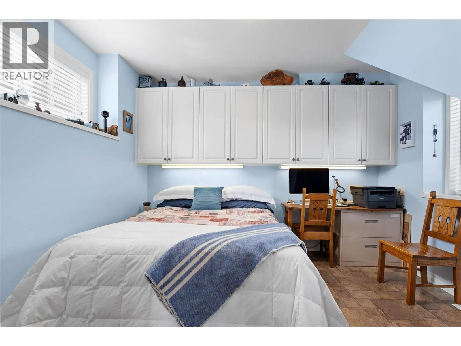 3848 RAINBOW/3861 WATER ST Drive