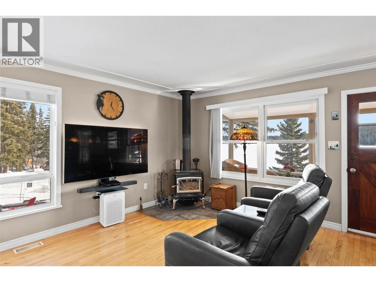 3848 RAINBOW/3861 WATER ST Drive