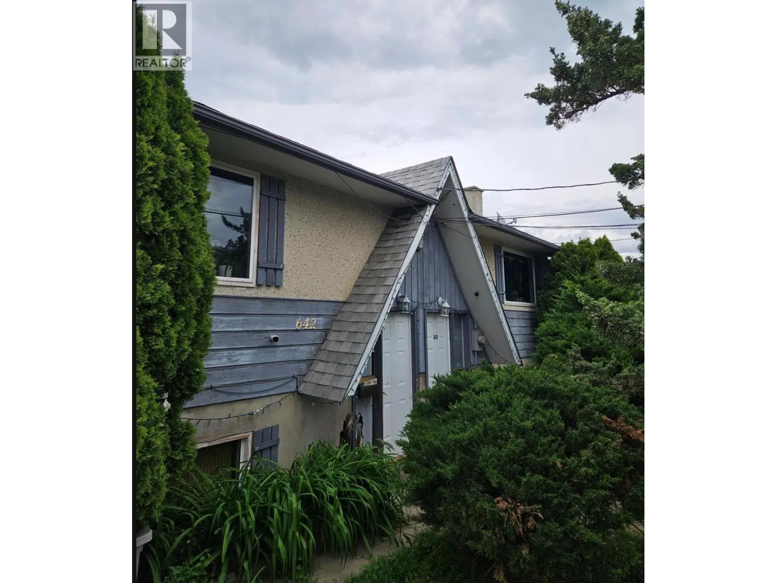 640 | 642 Courtenay Crescent Crescent
