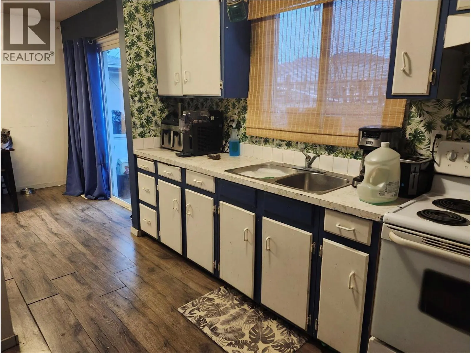 640 | 642 Courtenay Crescent Crescent