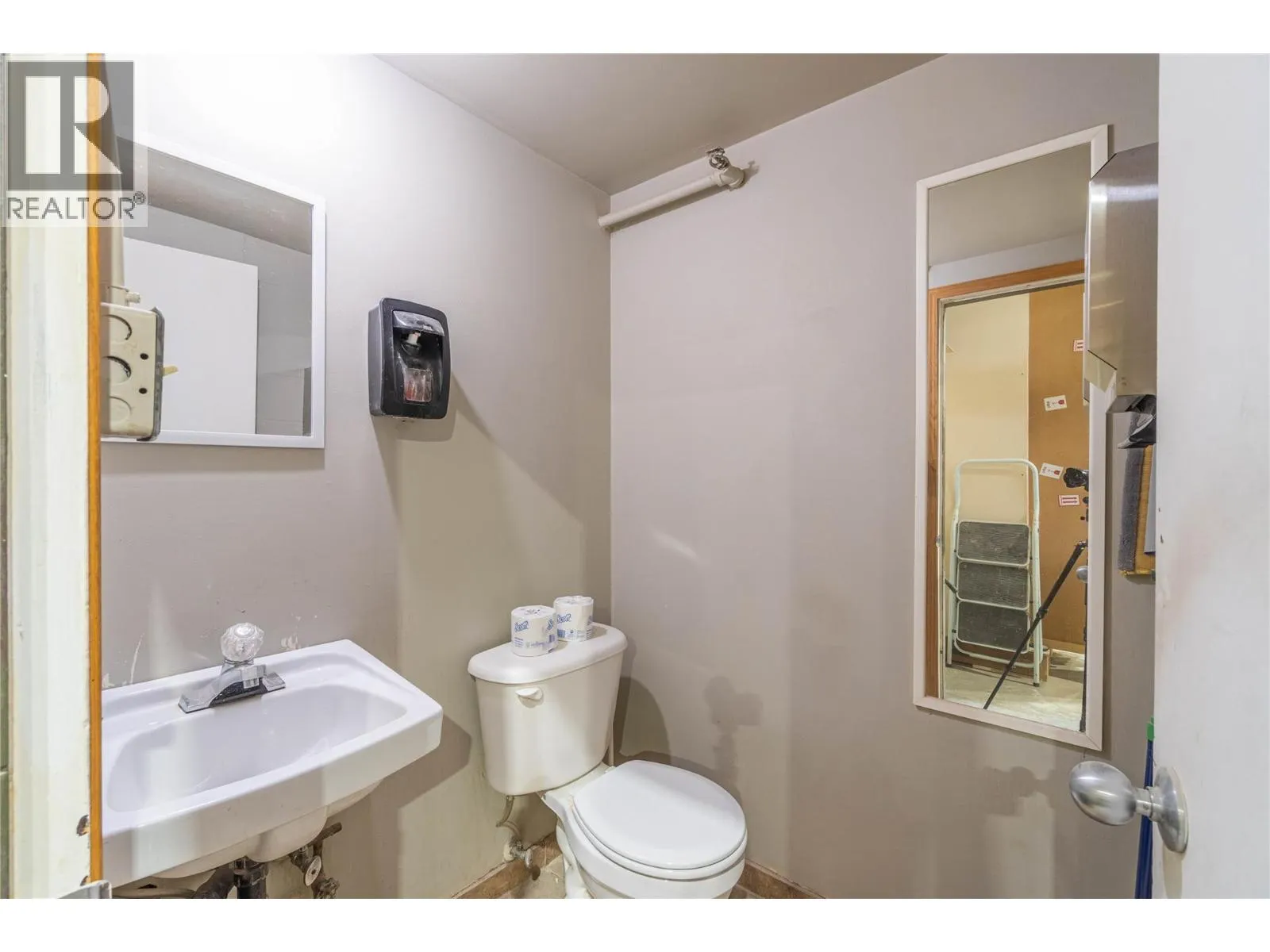 1139 12th Street Unit# 8