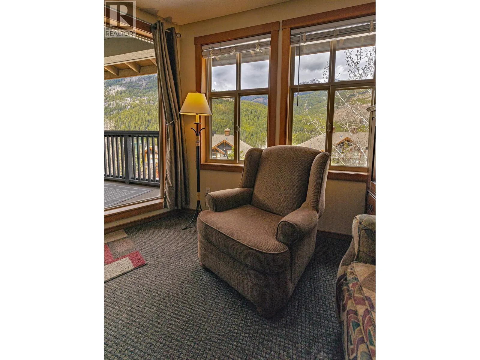 2050 Summit Drive Unit# 306