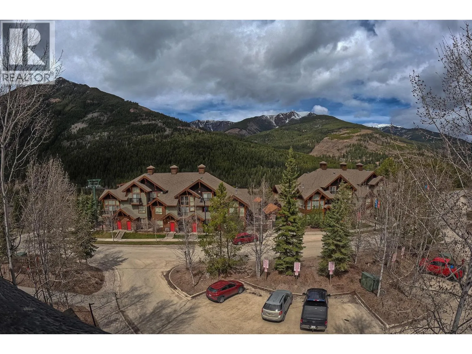 2050 Summit Drive Unit# 306