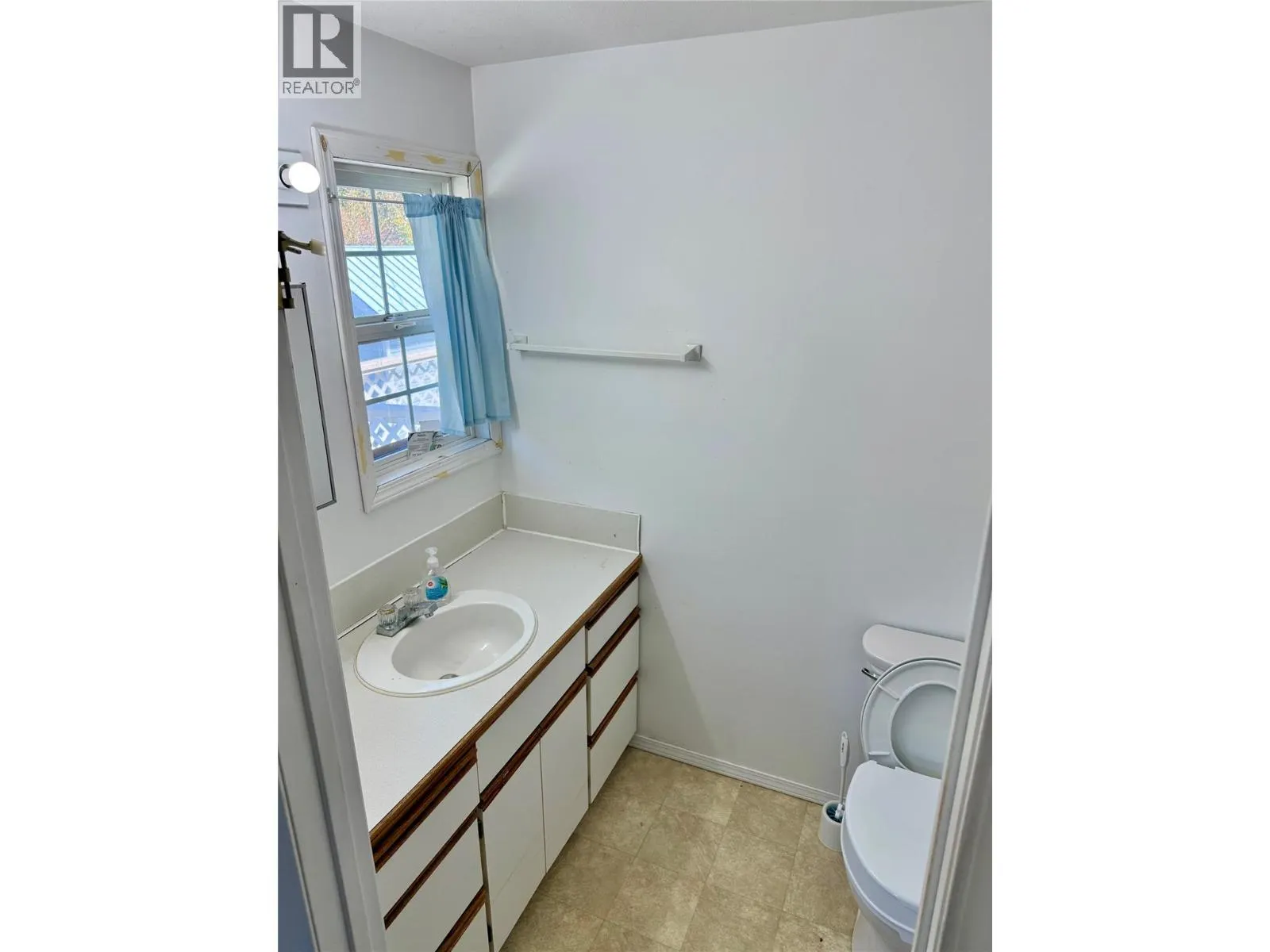 442 N. KIMBERLEY Avenue