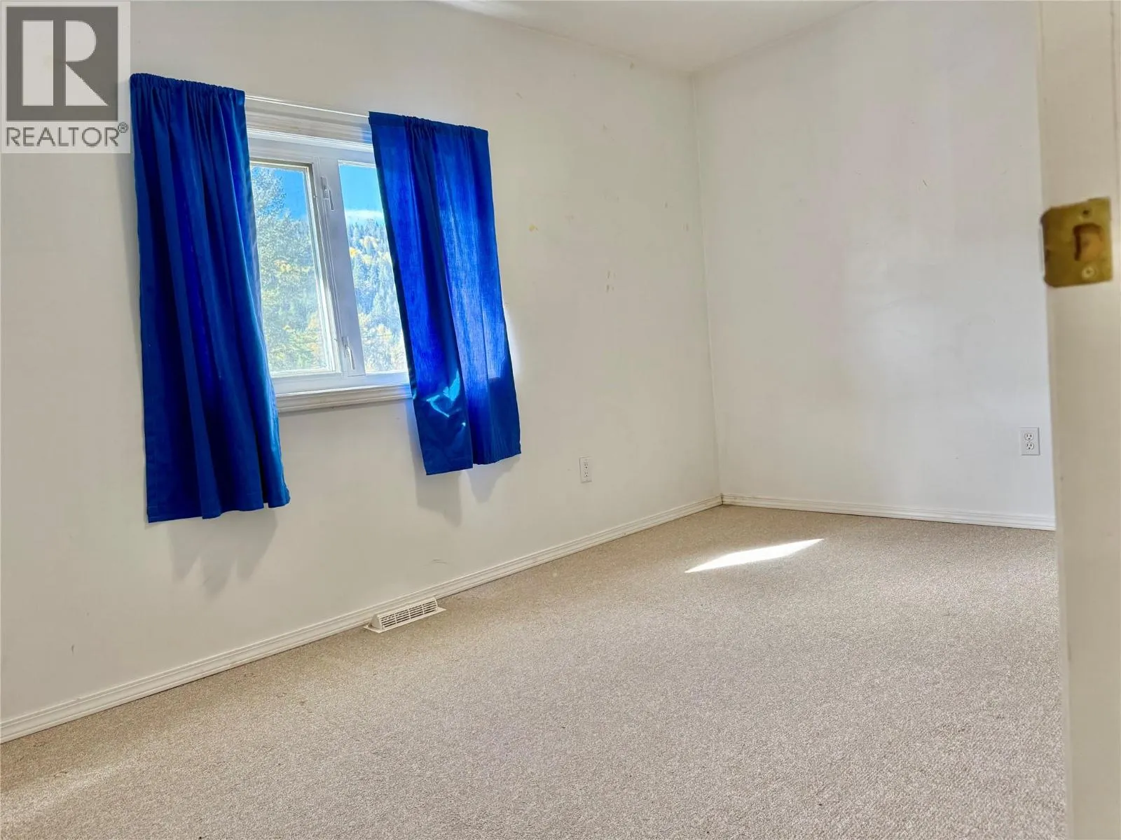 442 N. KIMBERLEY Avenue