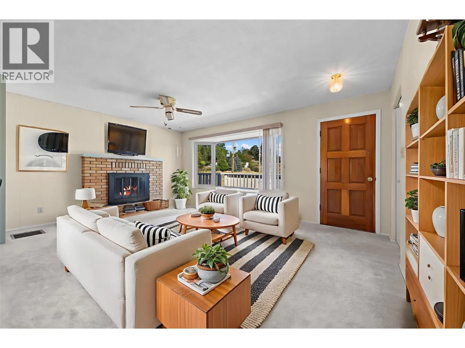 10212 Happy Valley Road