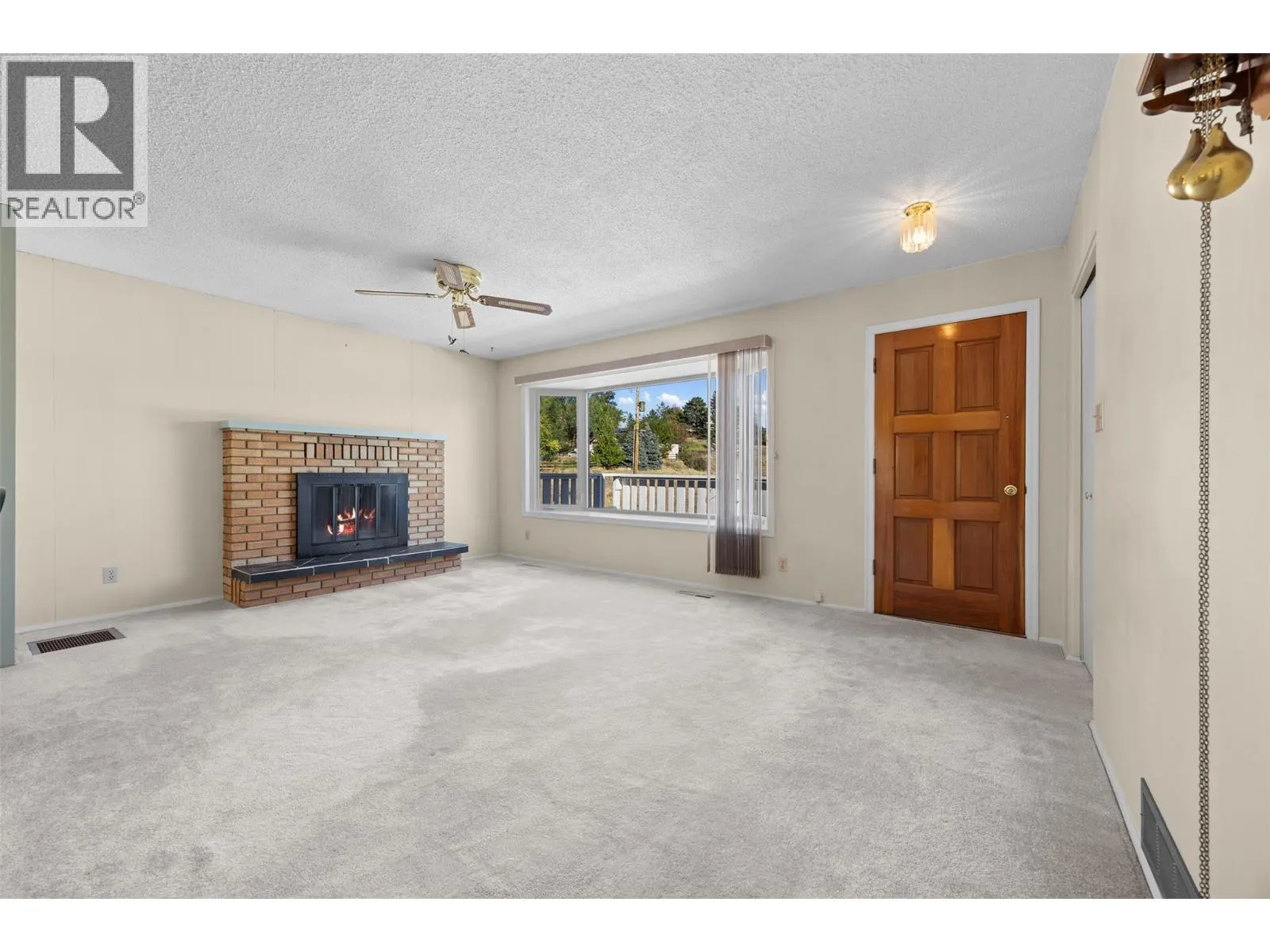 10212 Happy Valley Road