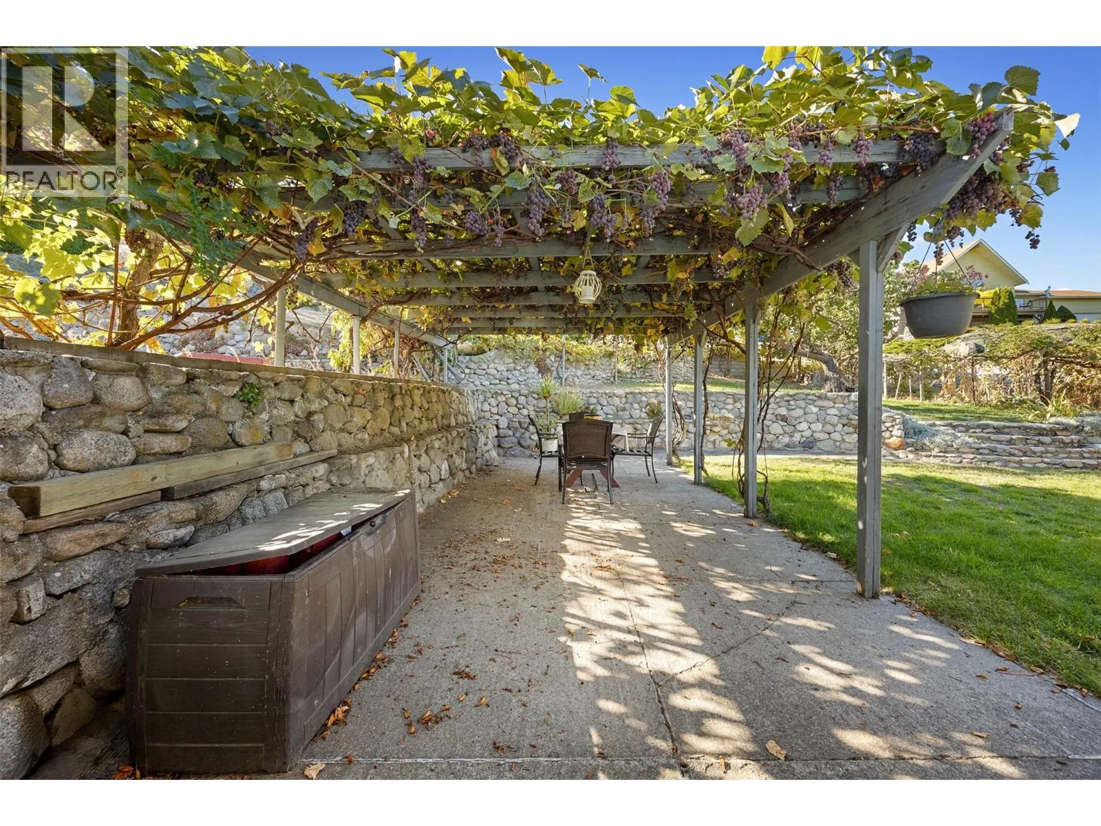 10212 Happy Valley Road