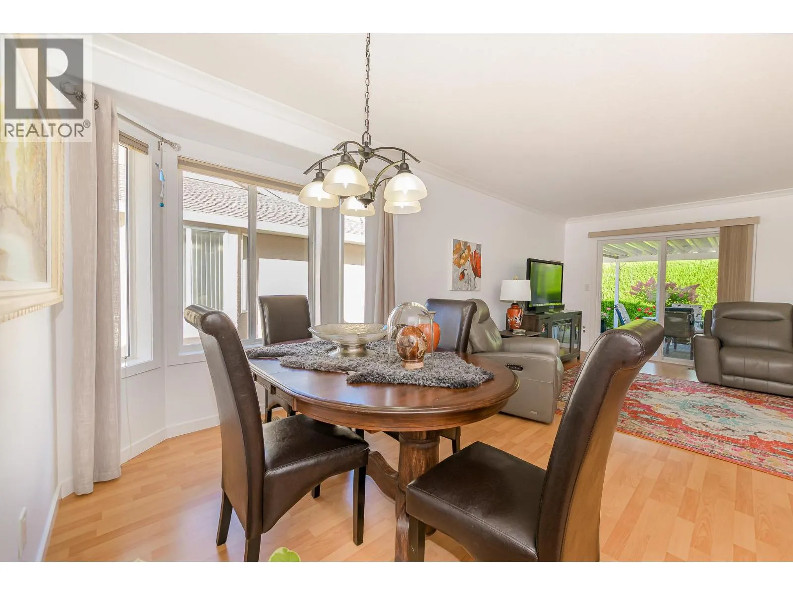 201 Kildonan Avenue Unit# 18