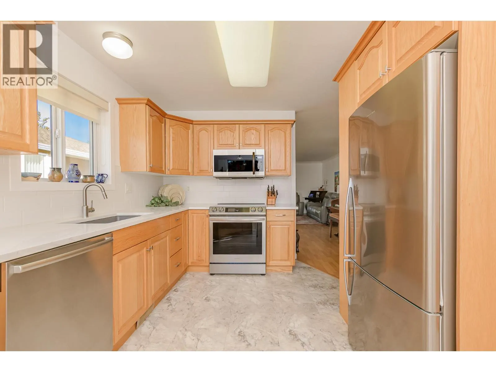 201 Kildonan Avenue Unit# 18