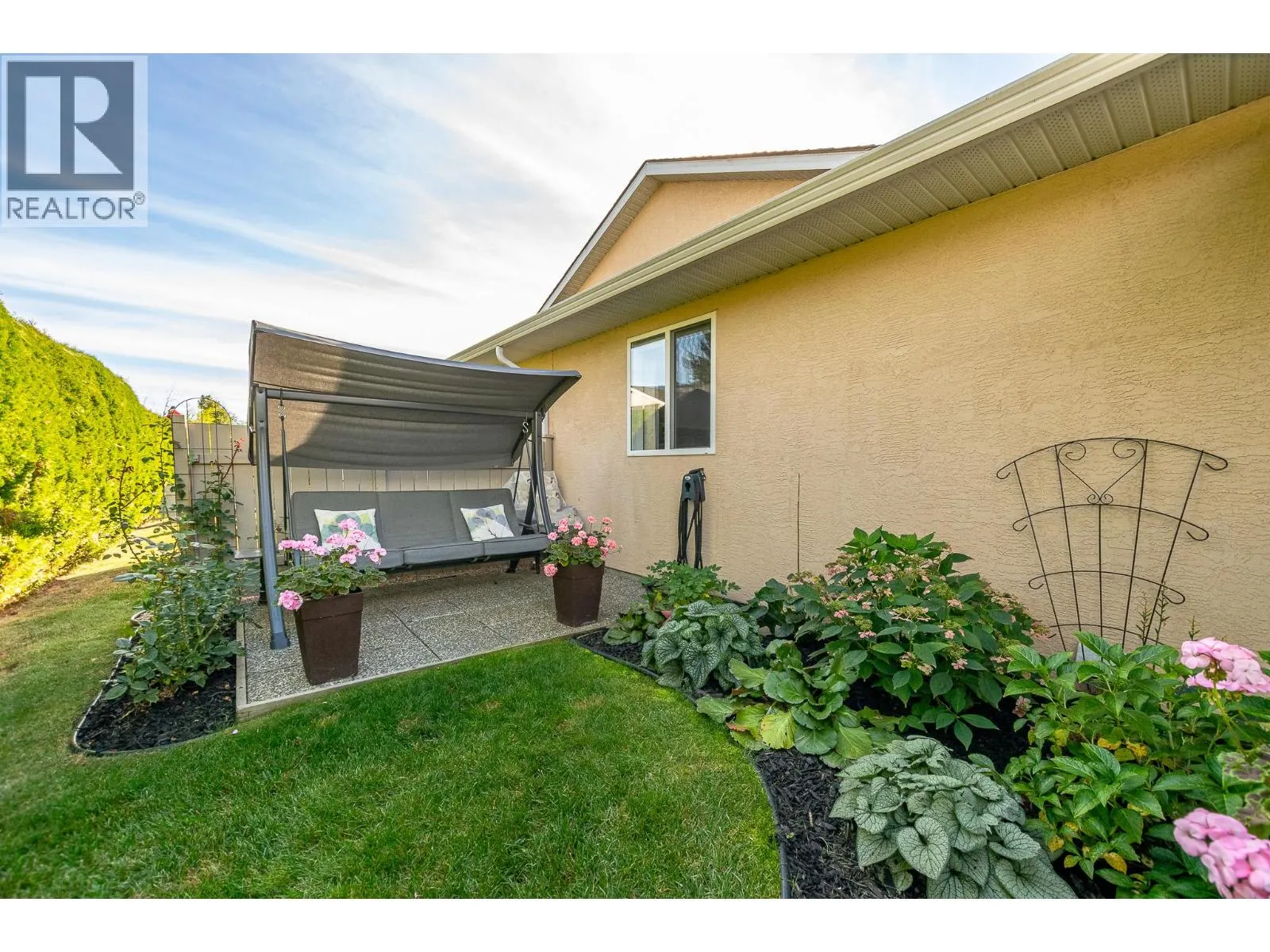201 Kildonan Avenue Unit# 18