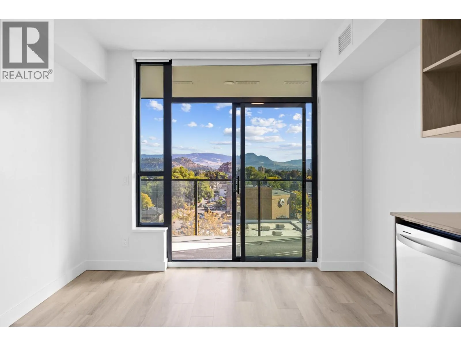 1488 Bertram Street Unit# 707