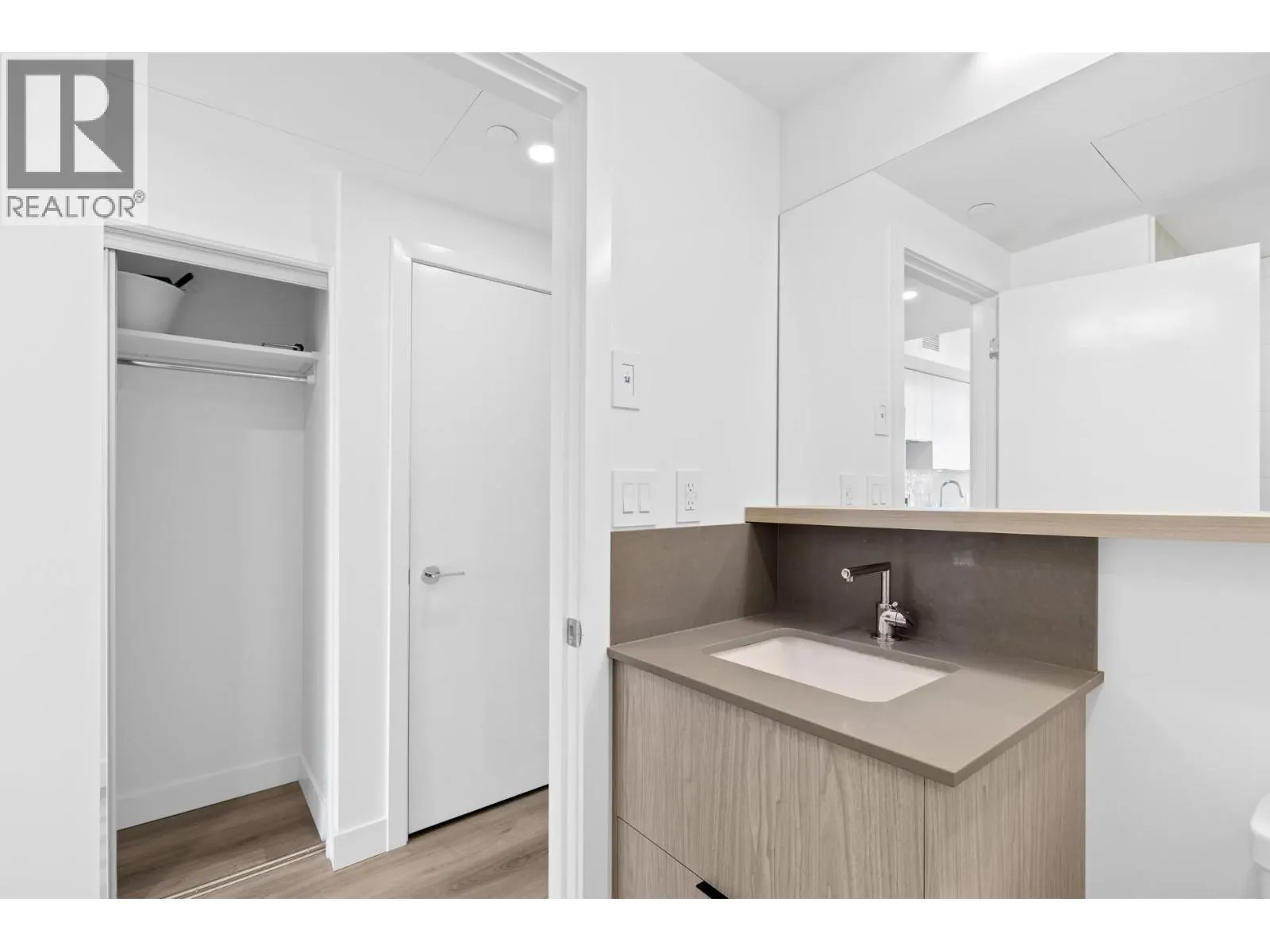1488 Bertram Street Unit# 707