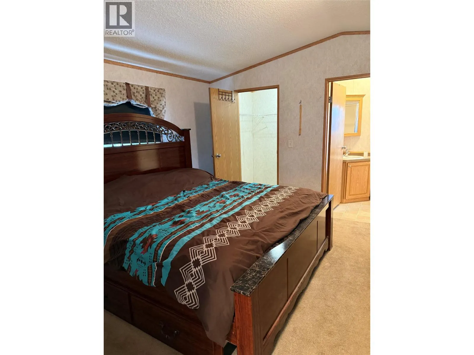 155 Pinewood Crescent
