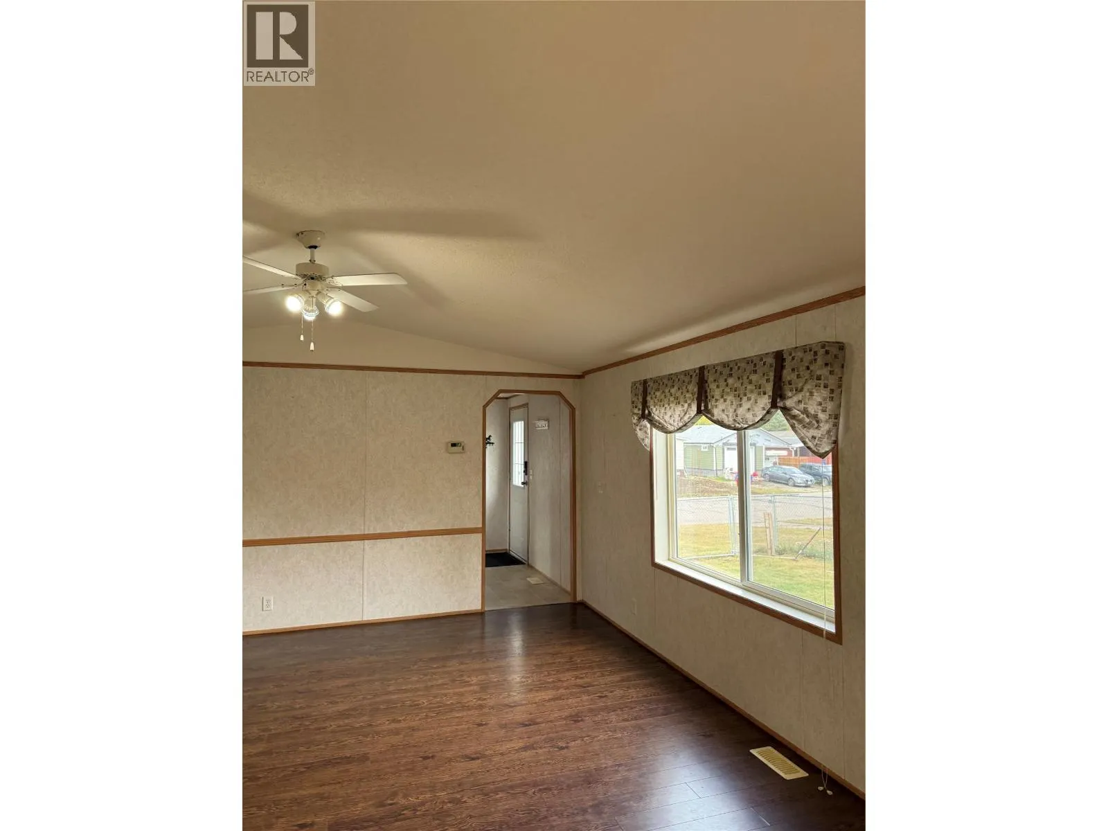 155 Pinewood Crescent