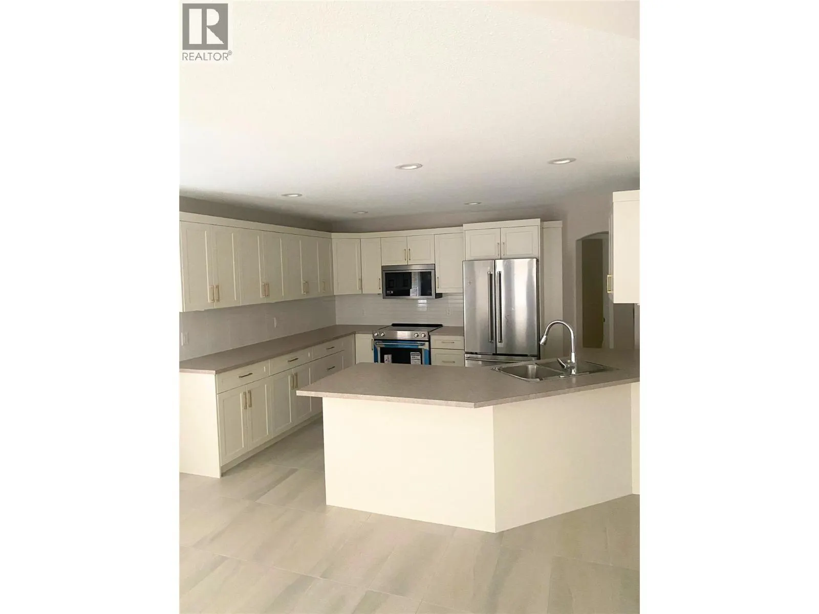 2300 Silver Place Unit# 14