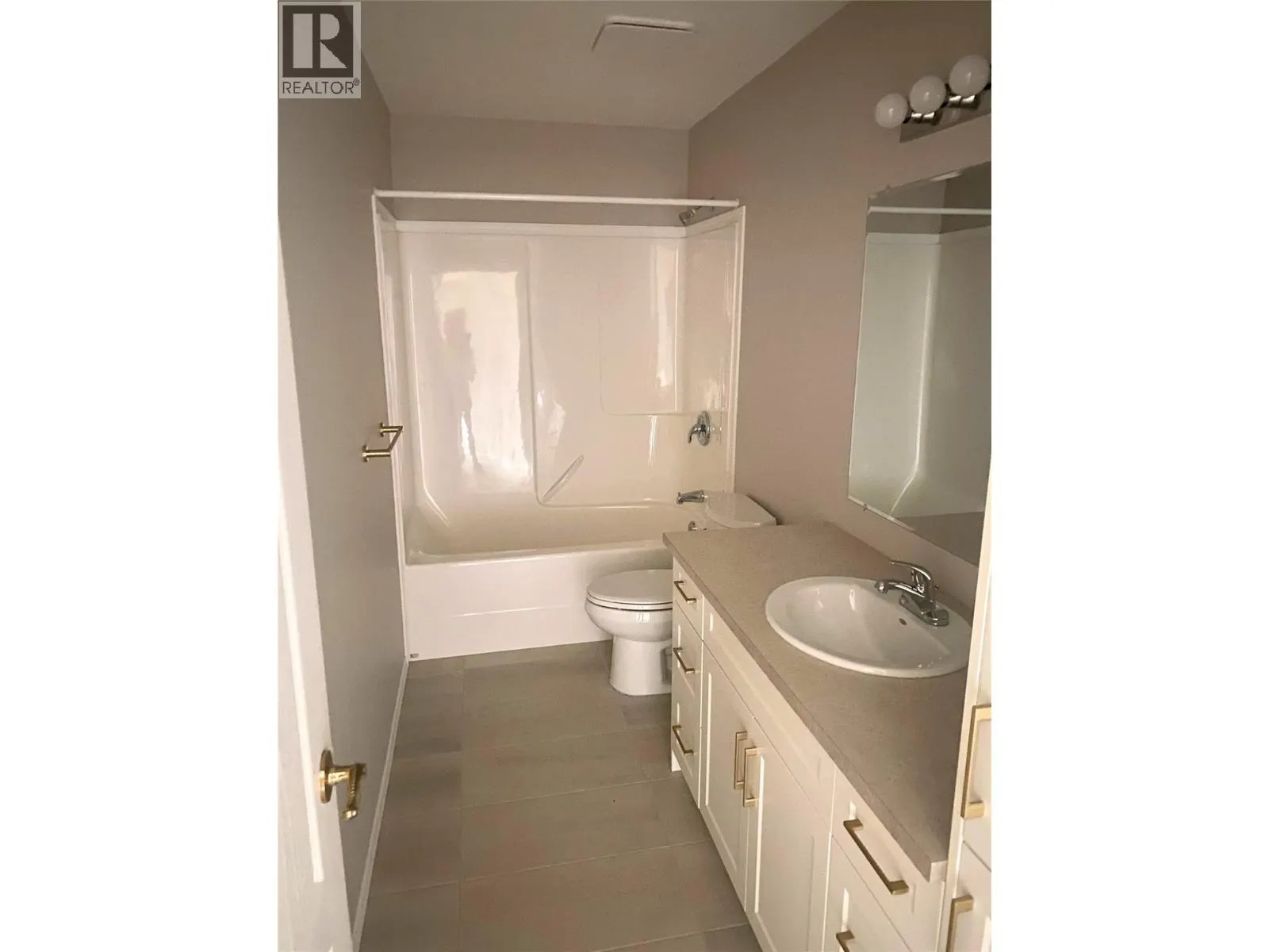 2300 Silver Place Unit# 14