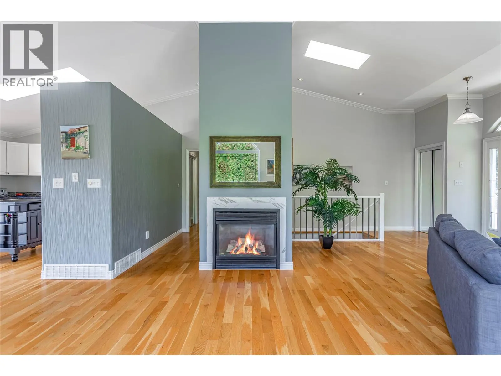 311 Woodpark Crescent