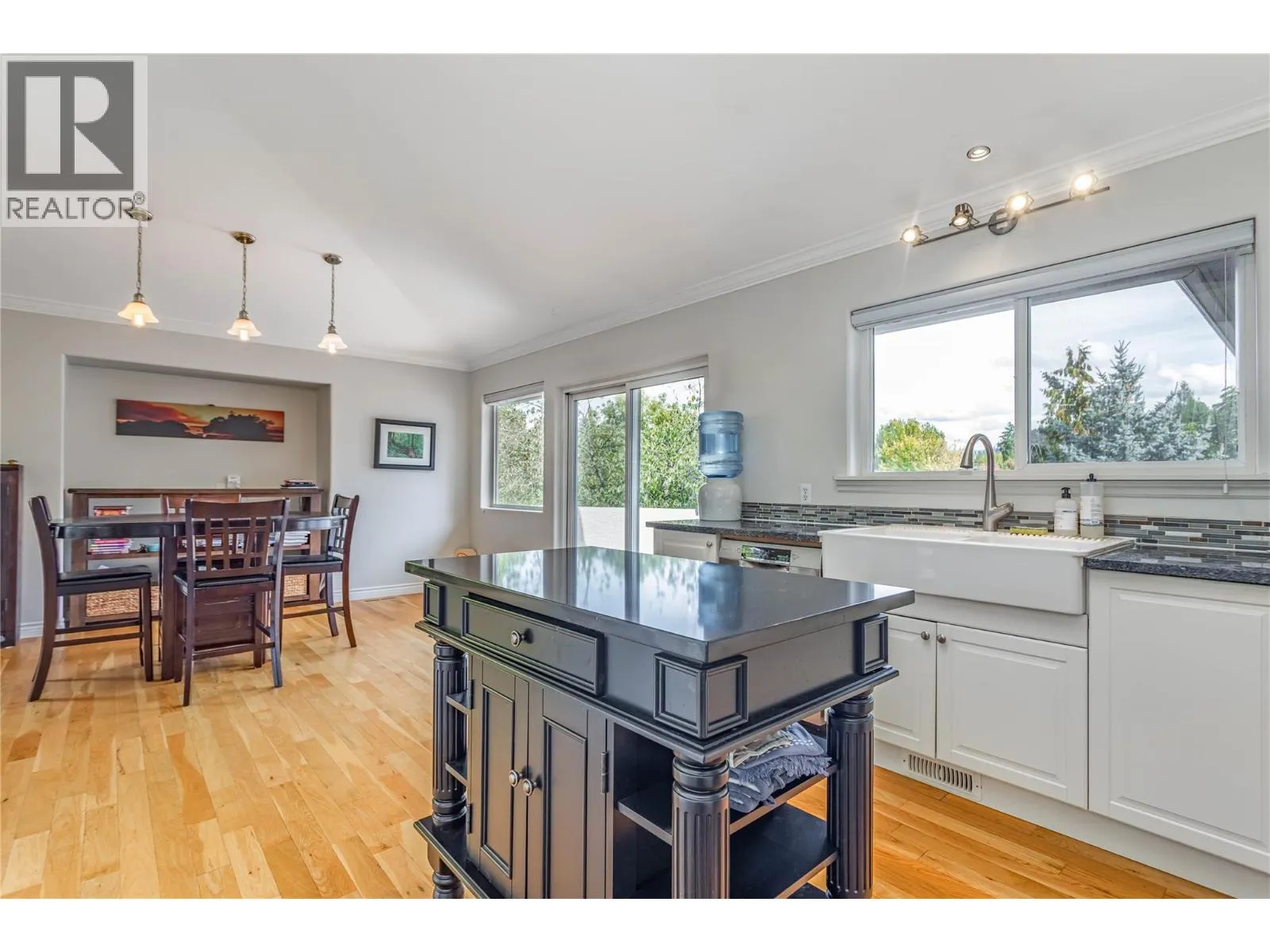 311 Woodpark Crescent