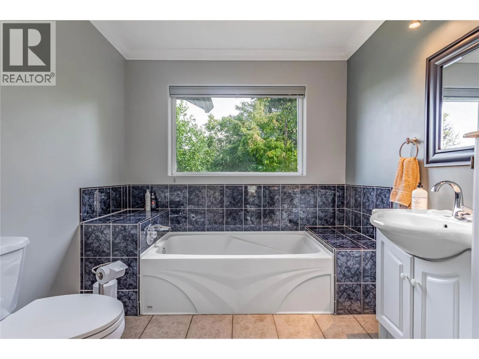 311 Woodpark Crescent