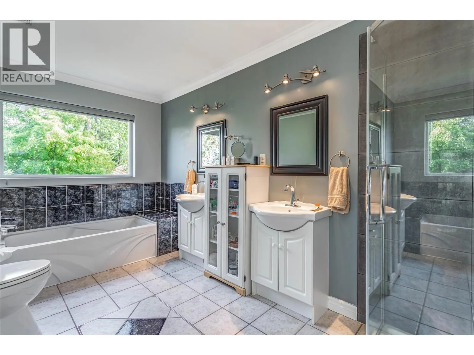 311 Woodpark Crescent