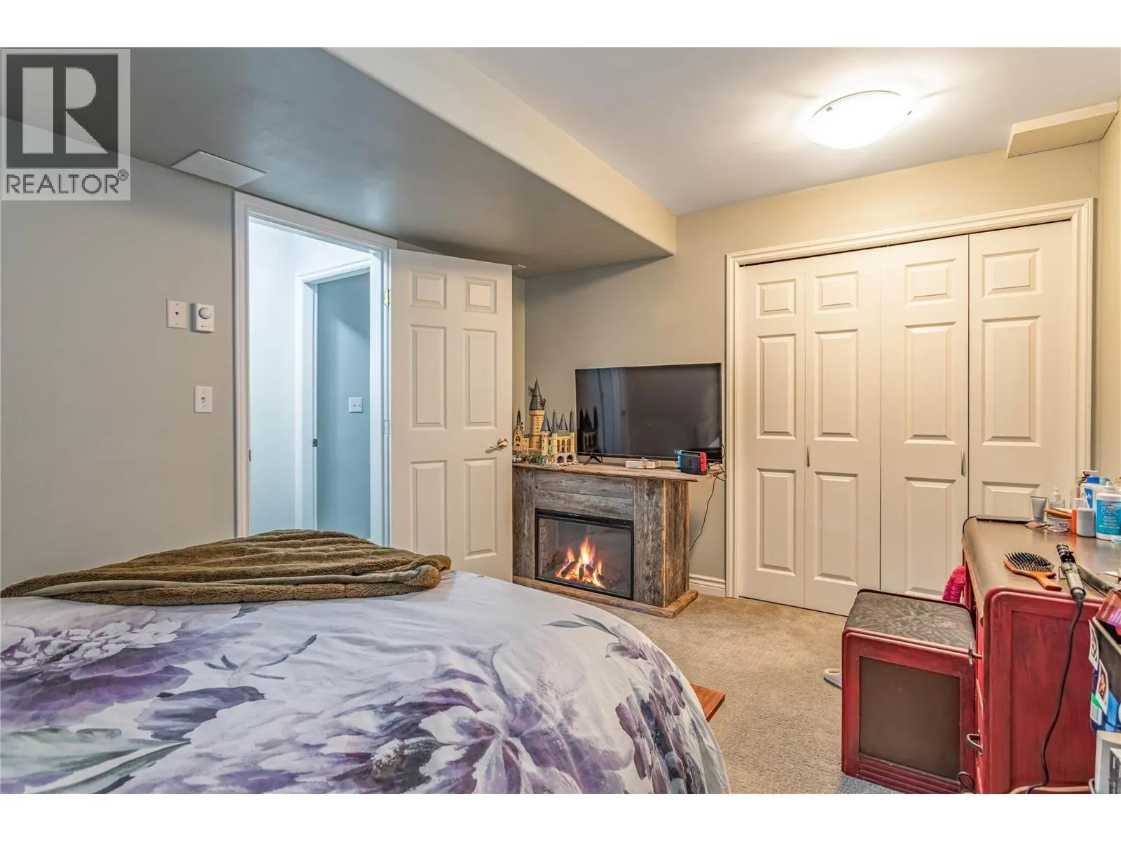 311 Woodpark Crescent
