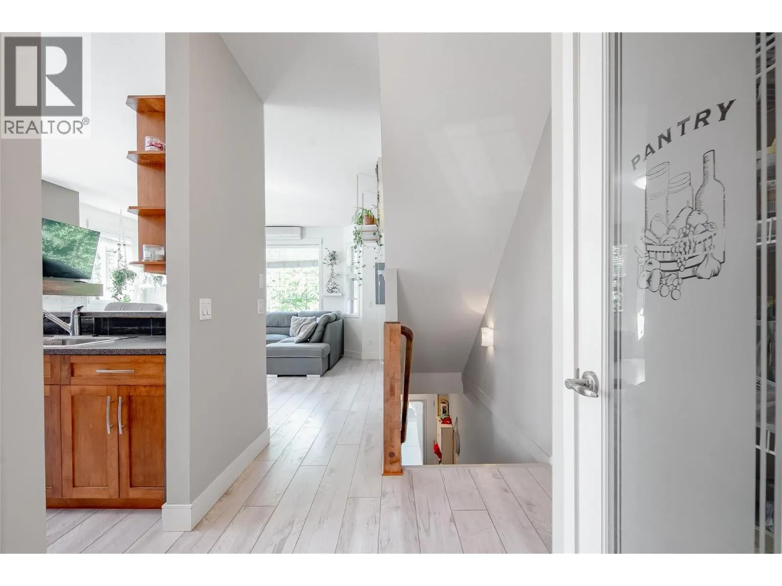 952 Lawson Avenue Unit# 101