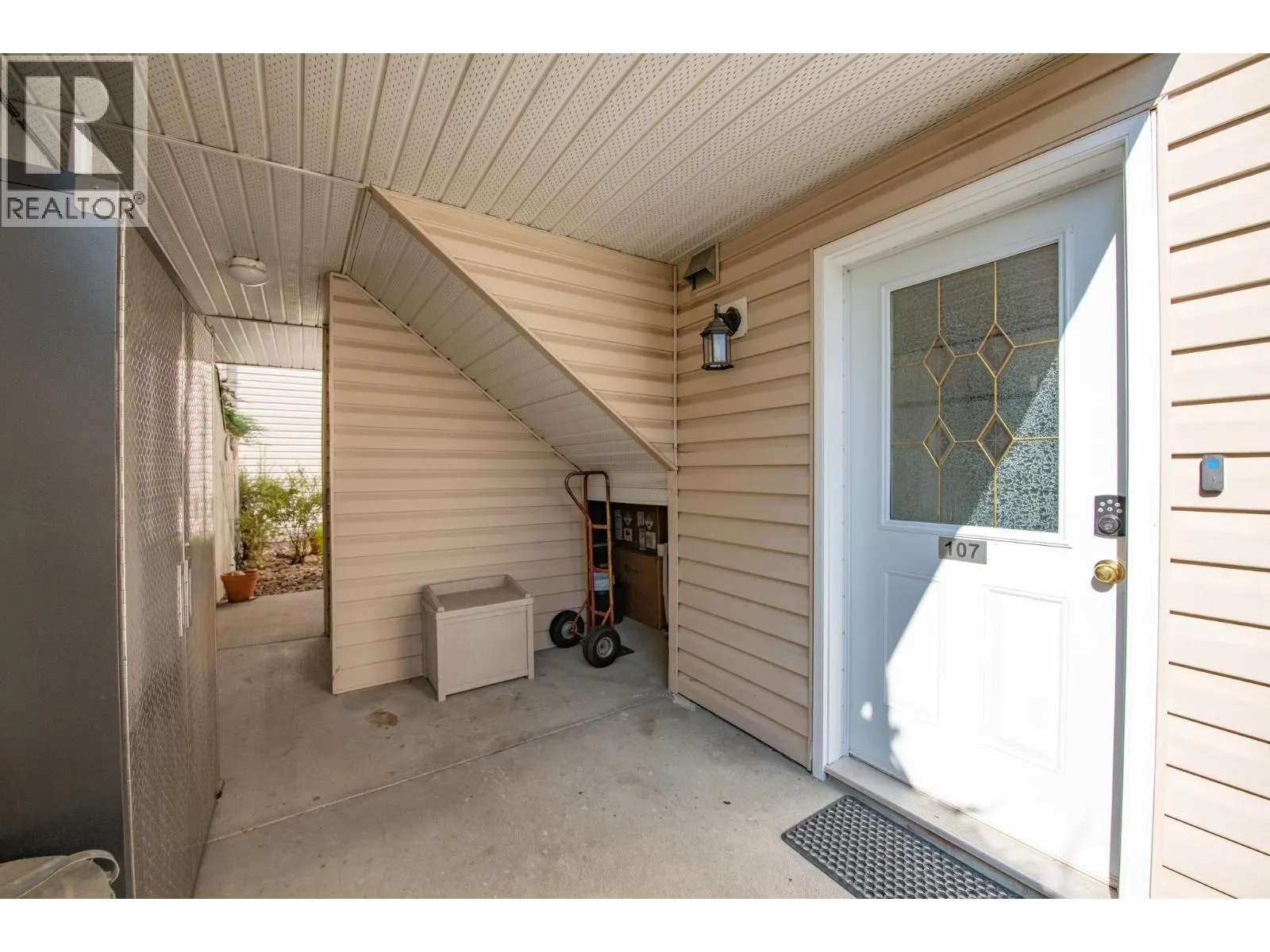 110 Kalamalka Lake Road Unit# 107