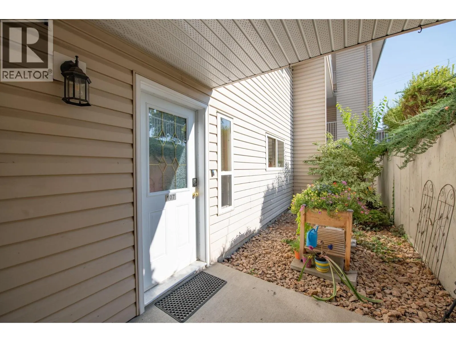 110 Kalamalka Lake Road Unit# 107