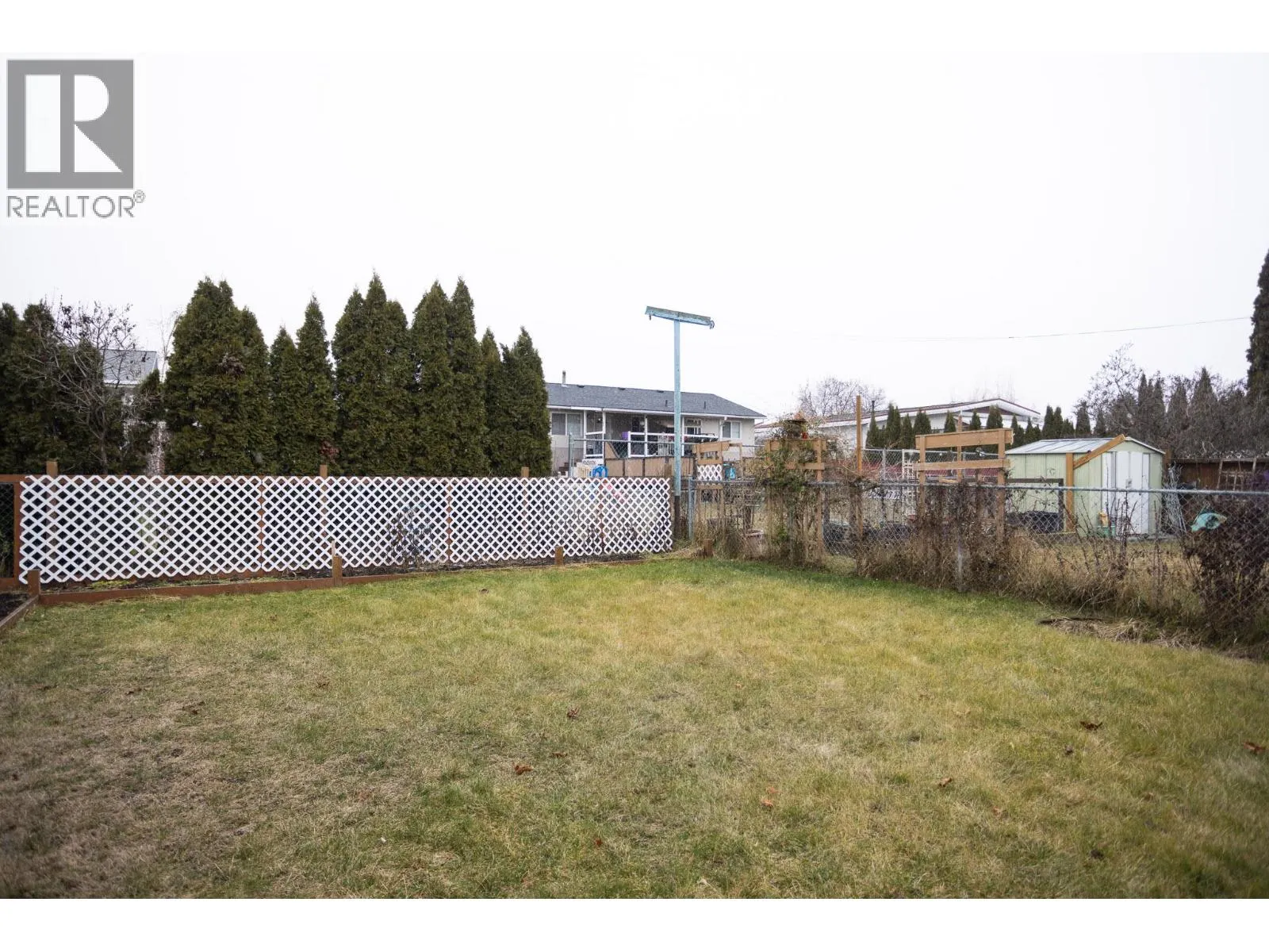 255 Holbrook Road W