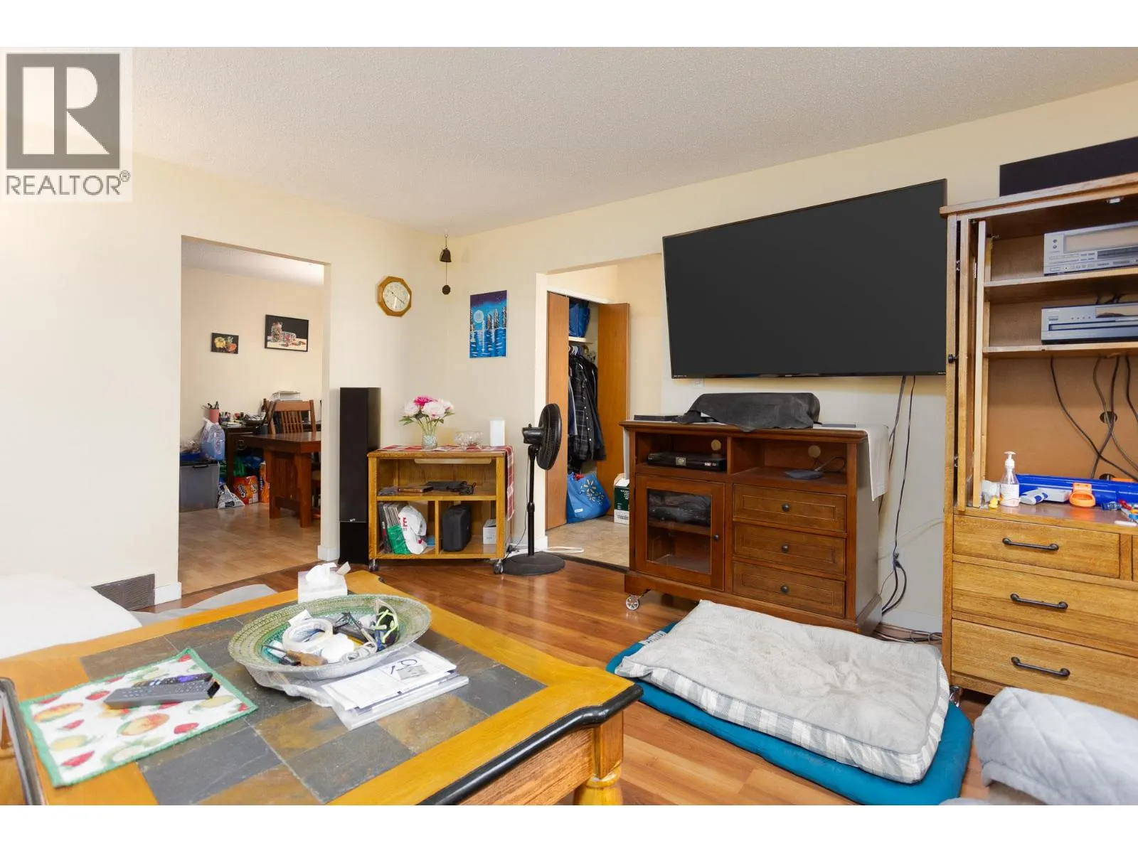 255 Holbrook Road W