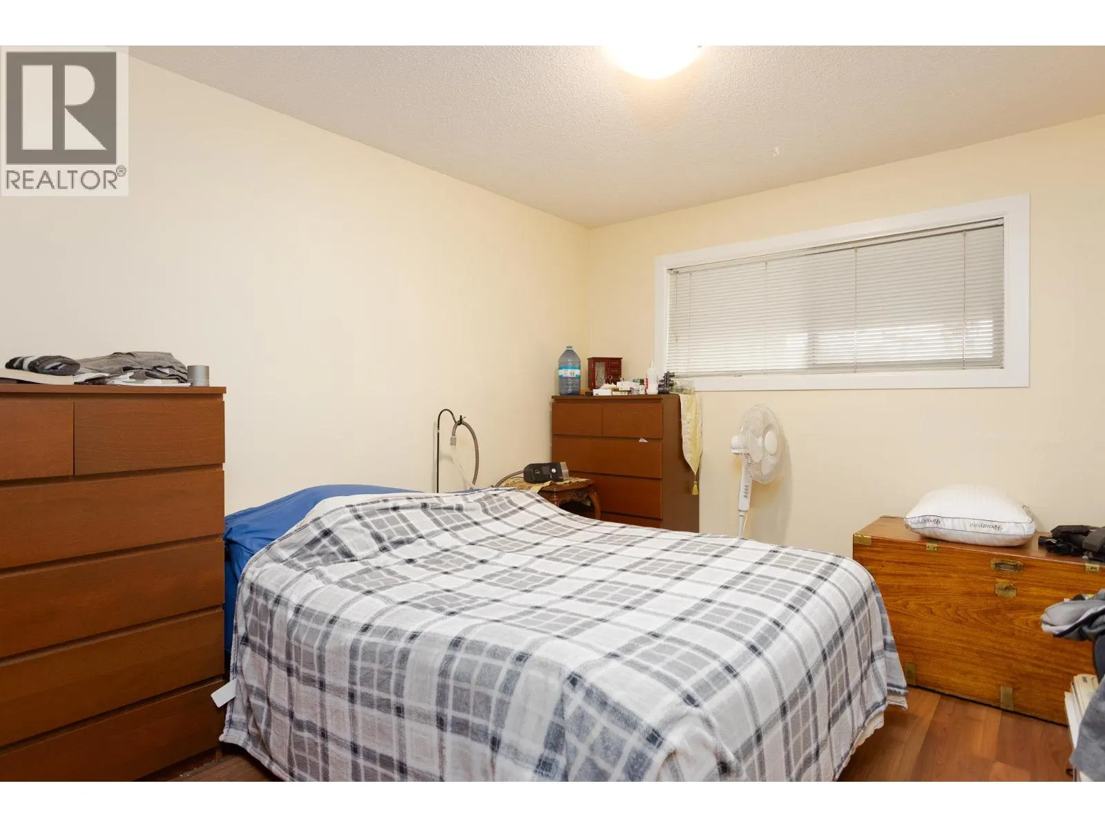 255 Holbrook Road W