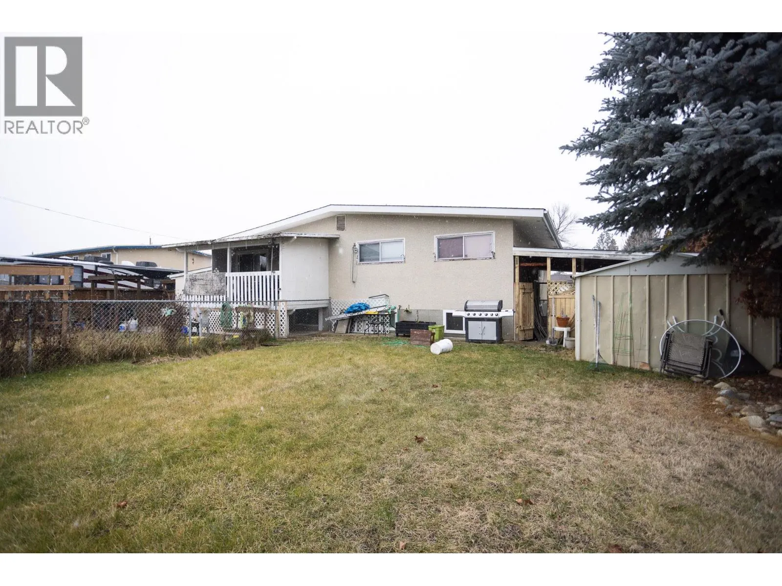 255 Holbrook Road W