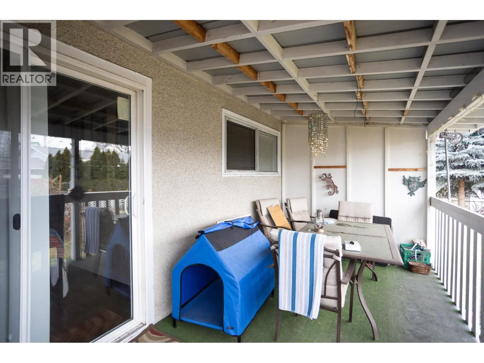 255 Holbrook Road W