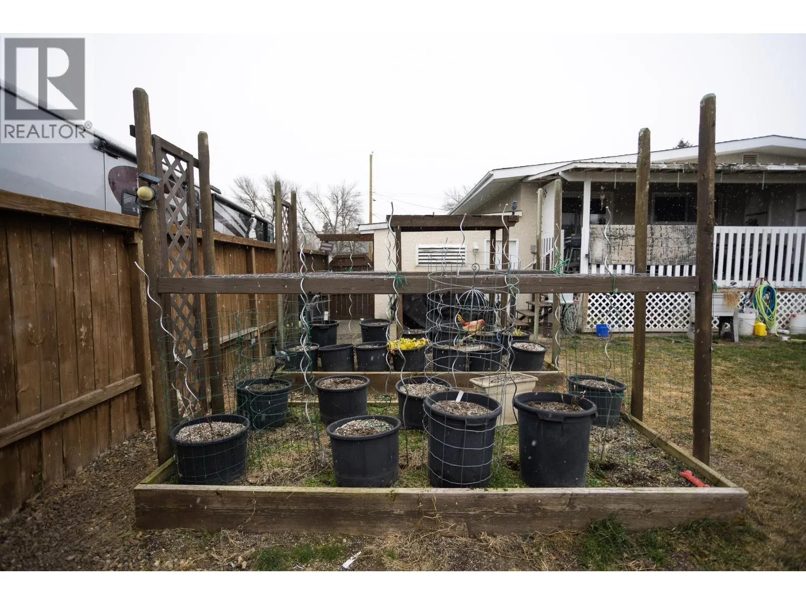 255 Holbrook Road W