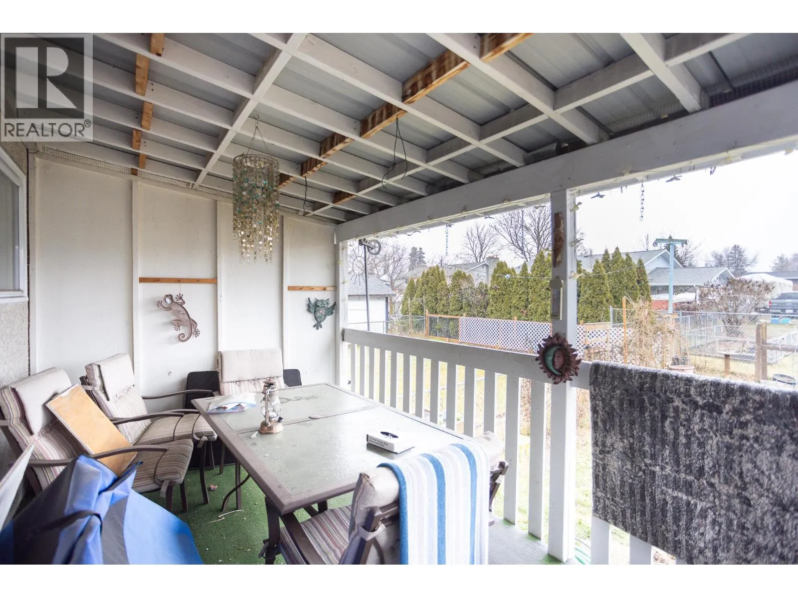 255 Holbrook Road W