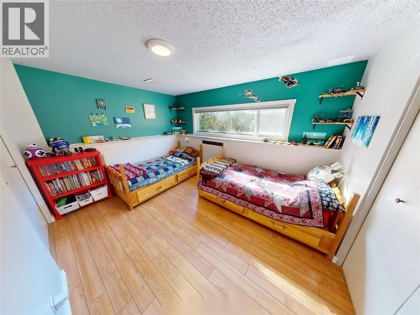 430 White Birch Crescent