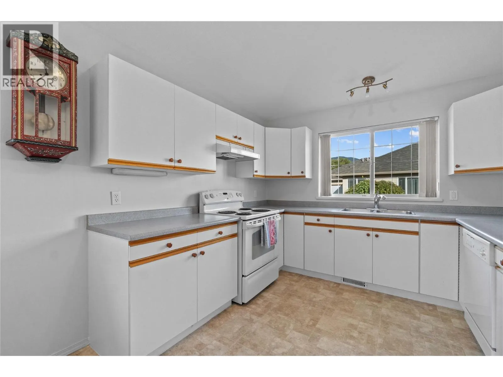 350 Hudson Street NW Unit# 5