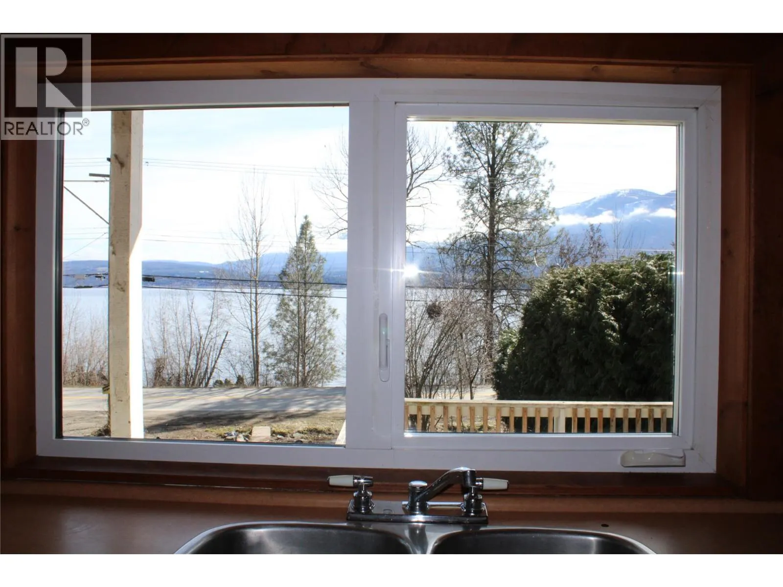 3003 Squilax-Anglemont Road