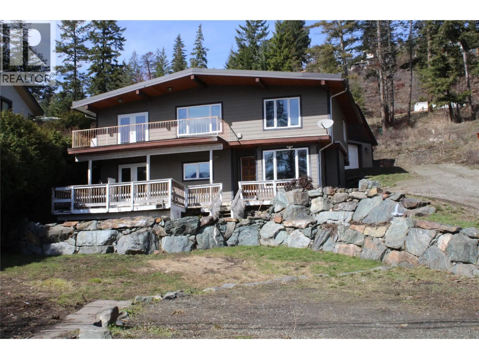 3003 Squilax-Anglemont Road