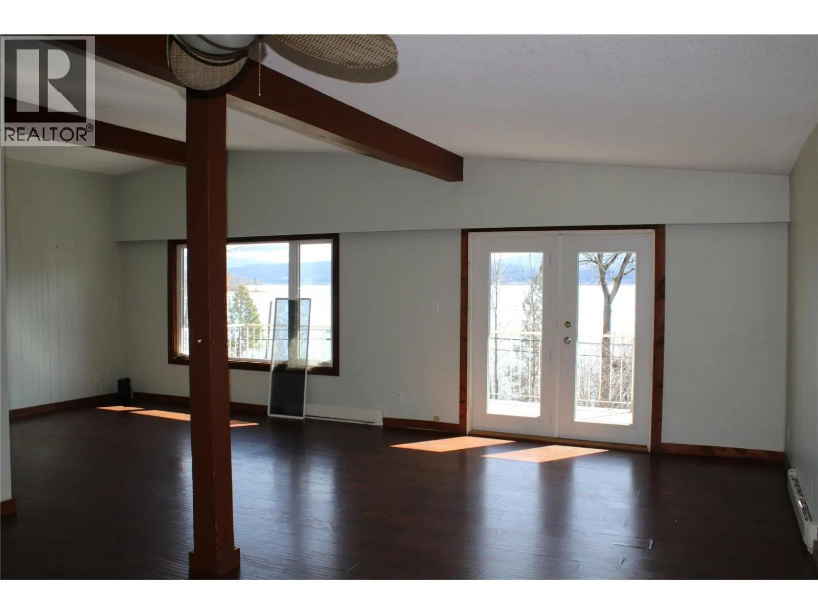 3003 Squilax-Anglemont Road