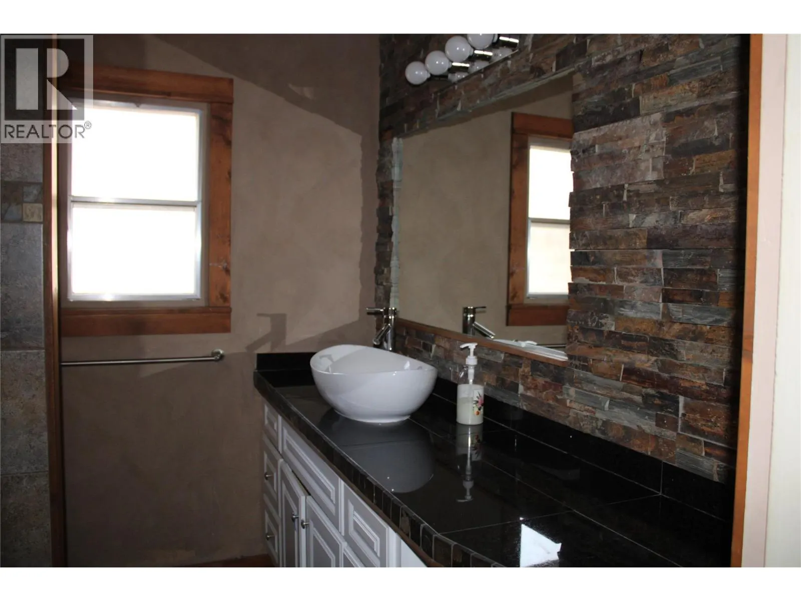 3003 Squilax-Anglemont Road