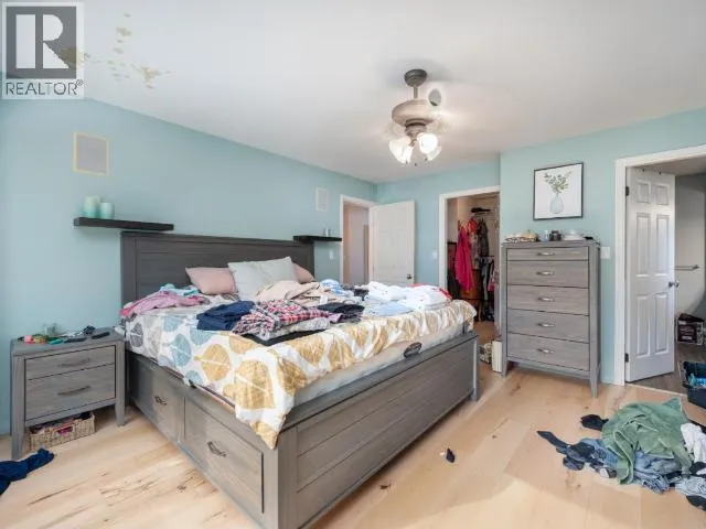 4728 SPRUCE Crescent