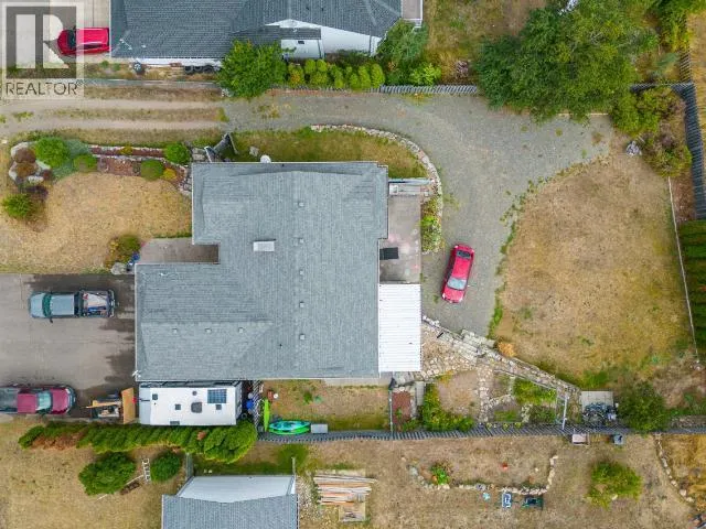4728 SPRUCE Crescent