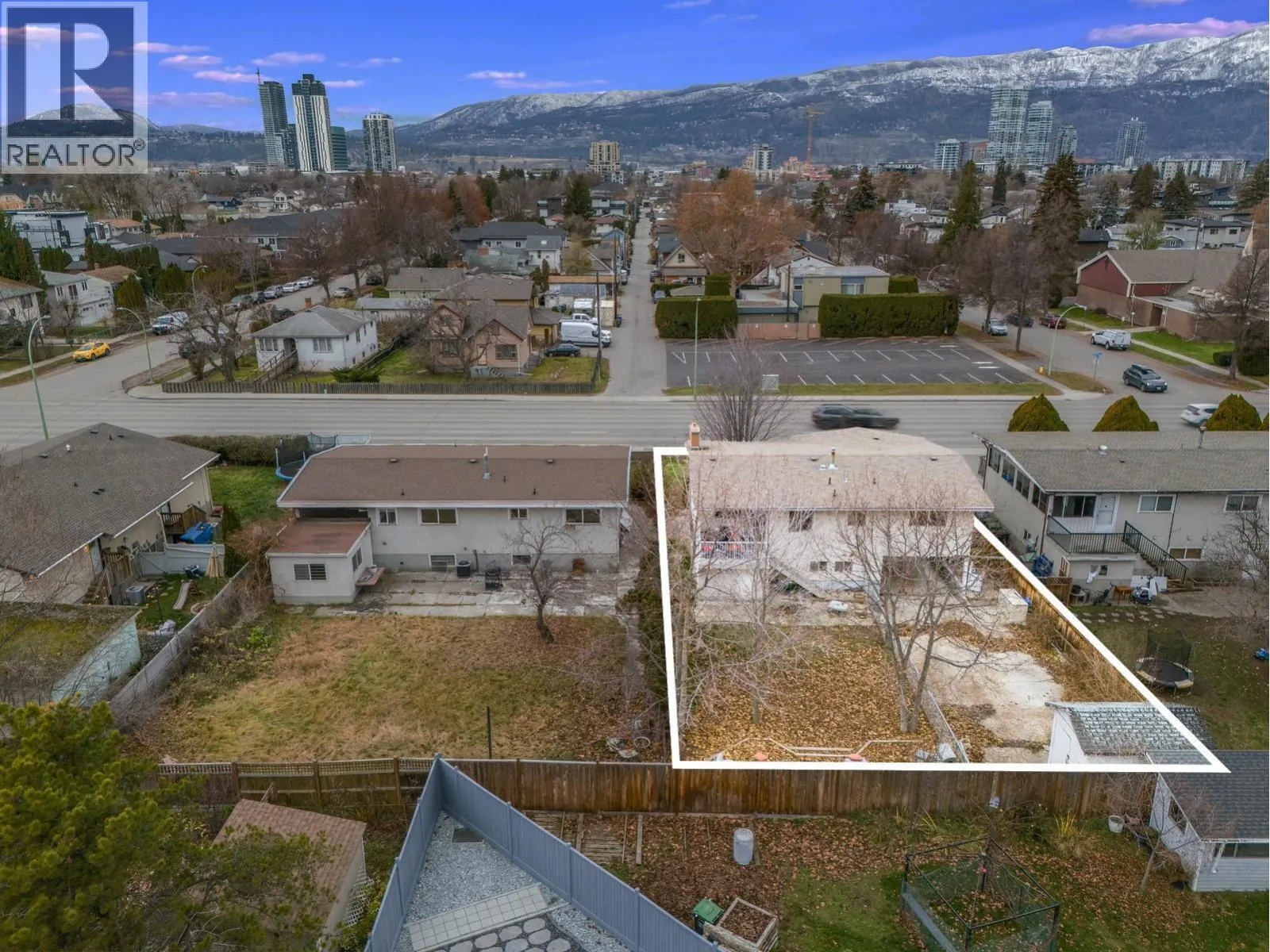 1387 Gordon Drive