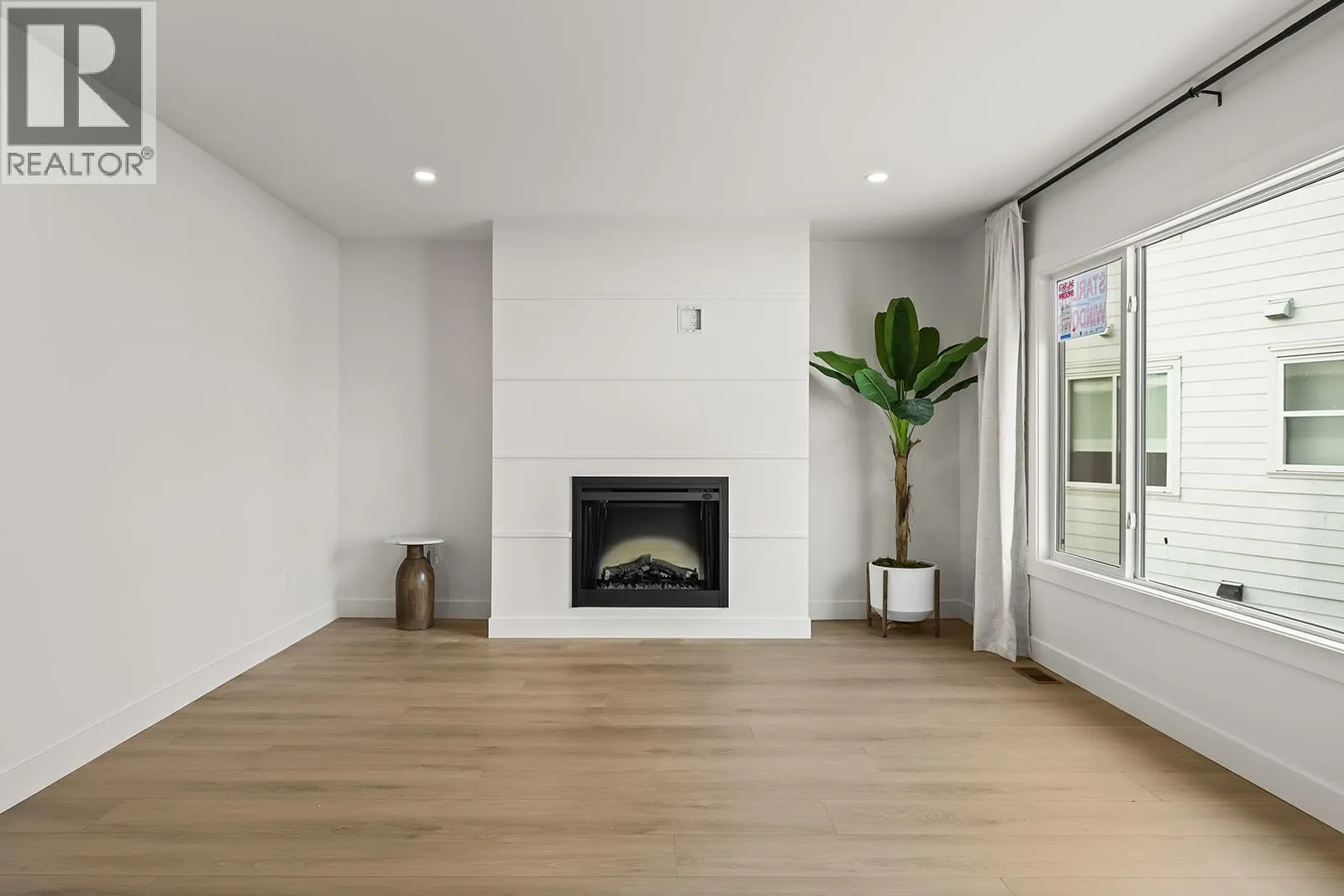882 Hubbard Road