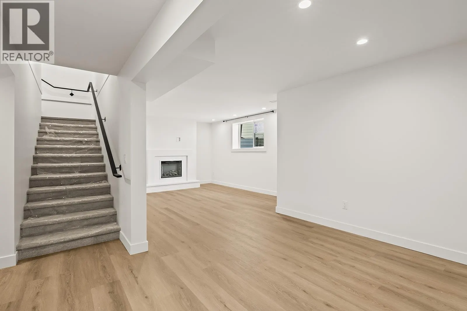 882 Hubbard Road