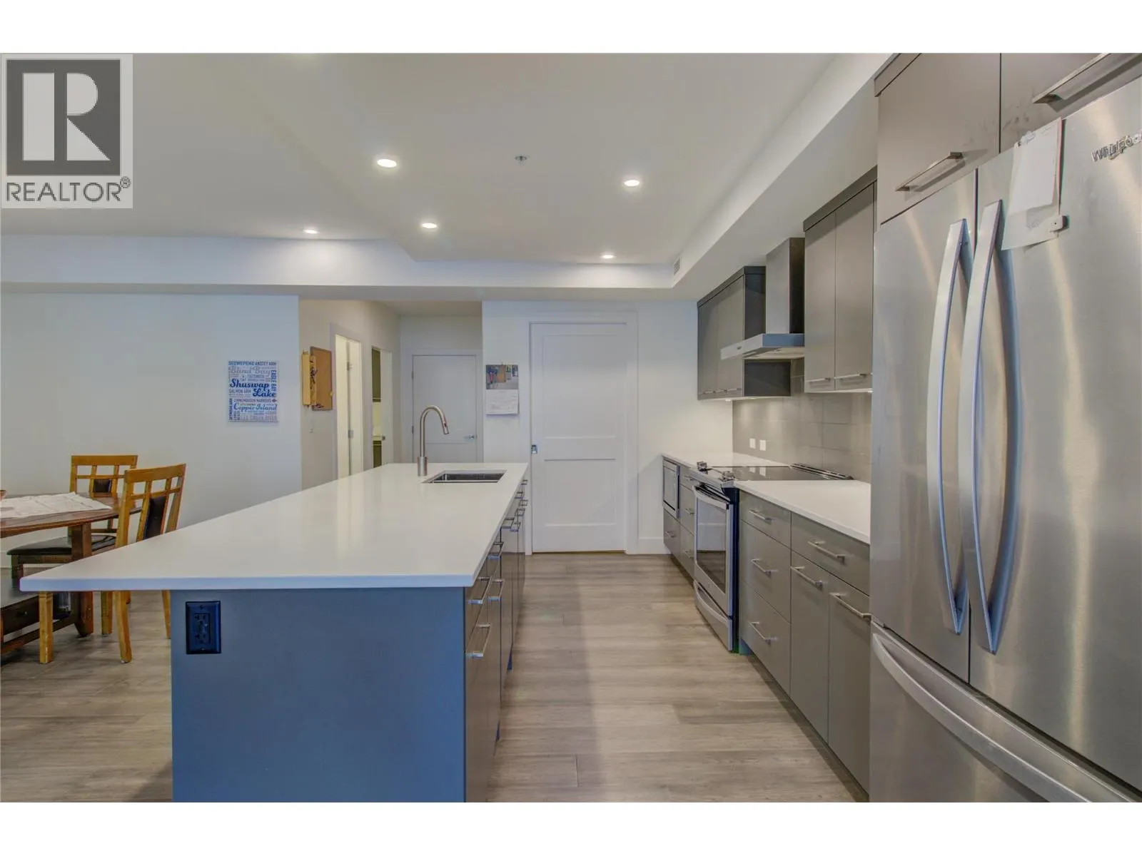 131 Harbourfront Drive NE Unit# 202