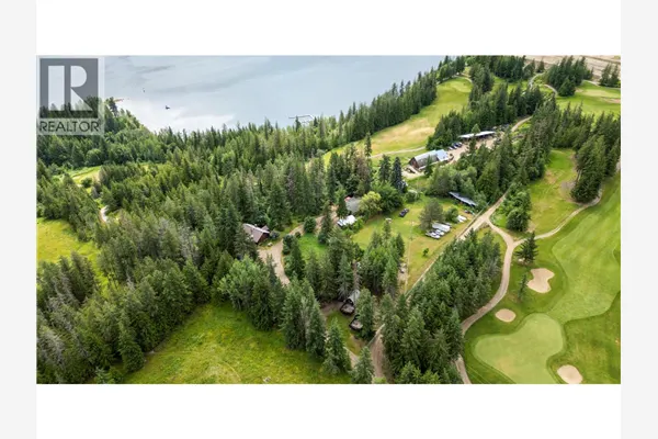 9866 Old Spallumcheen Road